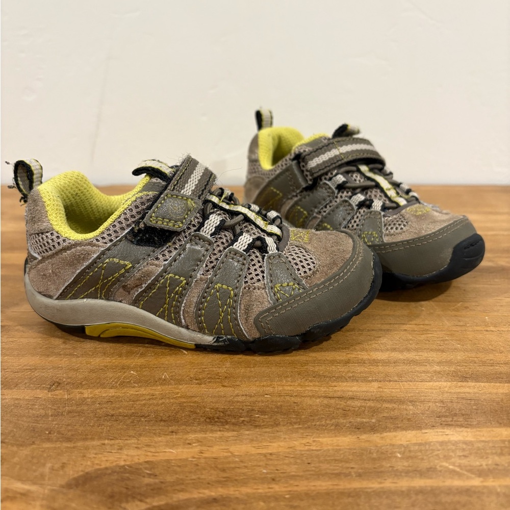 Stride Rite shoes 6.5m